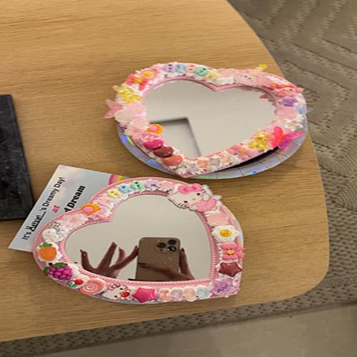 تجربة تزيين مراية التسريحة بفن الديكودين الياباني